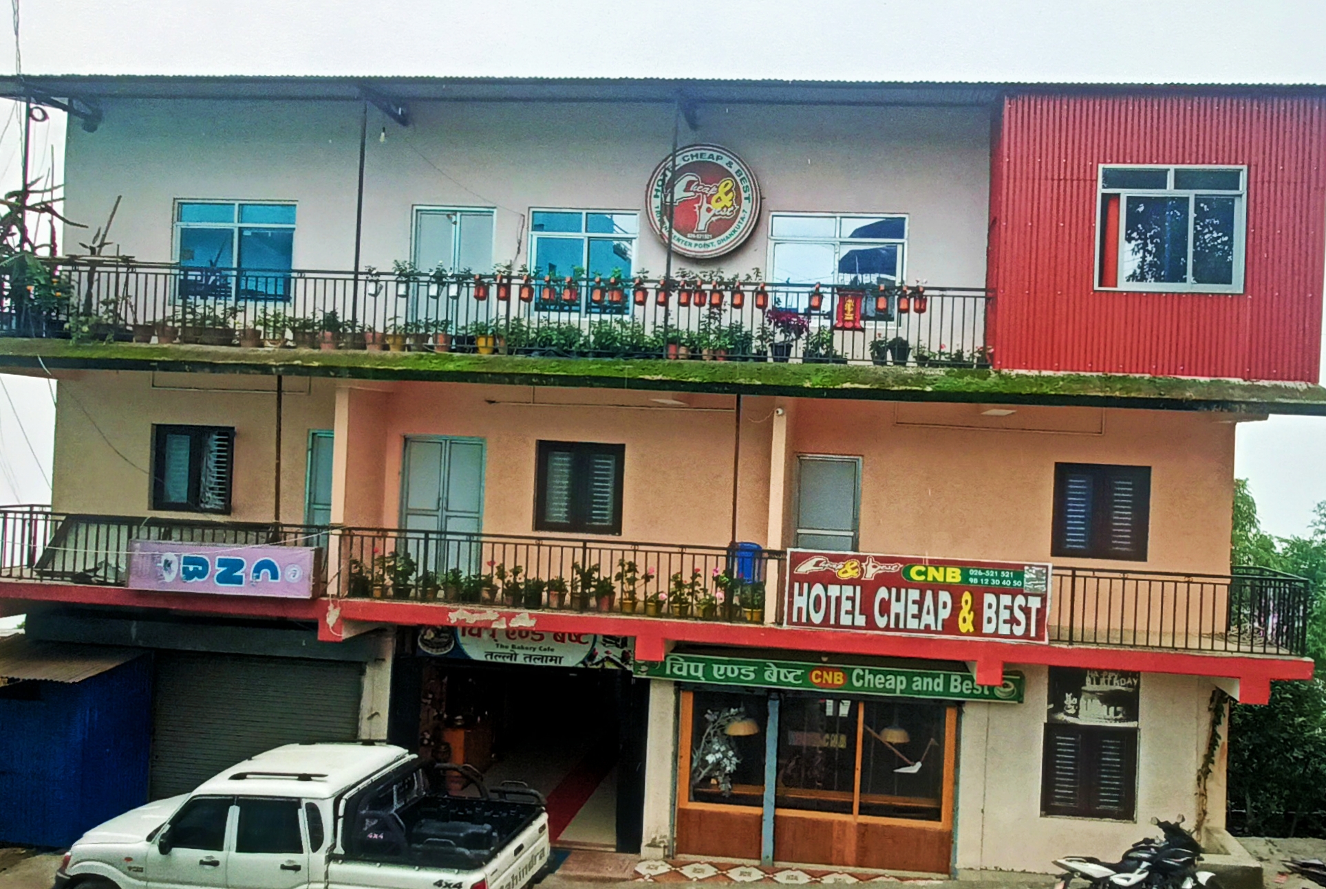 Hotel Cheap N Best C N B